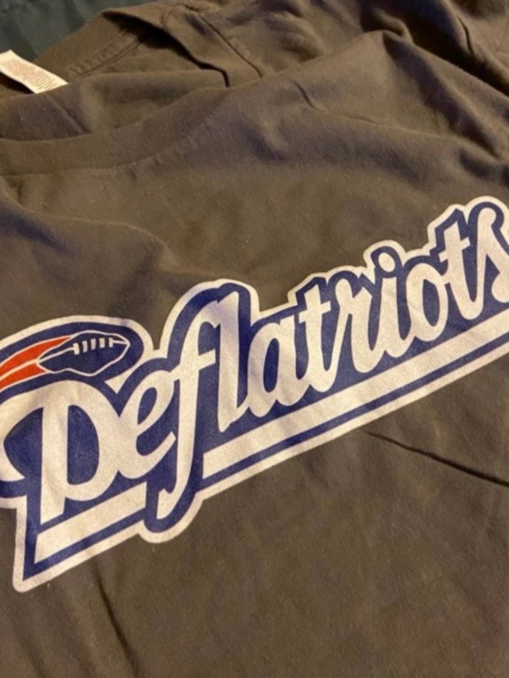 Deflatriots Spoof NE Patriots Deflate Gate Funny Parody Shirt XL grey used